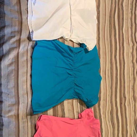 3 short sleeve blouses - Picture 5 of 5